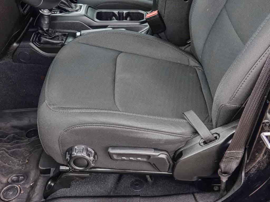 2022 Jeep Wrangler Sport S 4x4