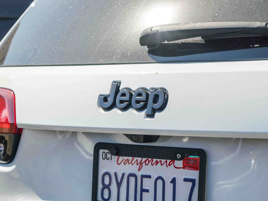 2021 Jeep Grand Cherokee Laredo X 4x2