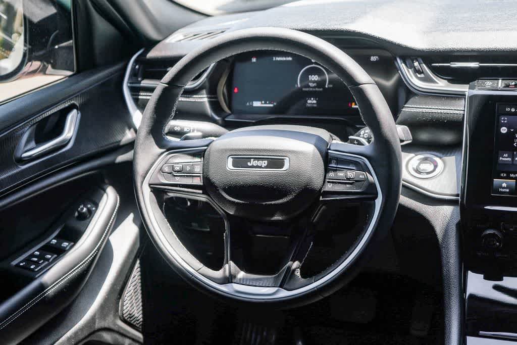 2025 Jeep Grand Cherokee Altitude 4x4