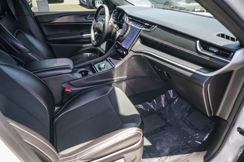 2025 Jeep Grand Cherokee Altitude 4x4