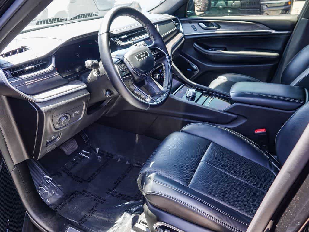 2022 Jeep Grand Cherokee L Overland 4x2