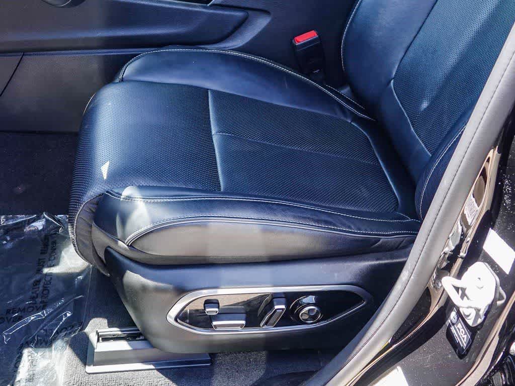 2022 Jeep Grand Cherokee L Overland 4x2