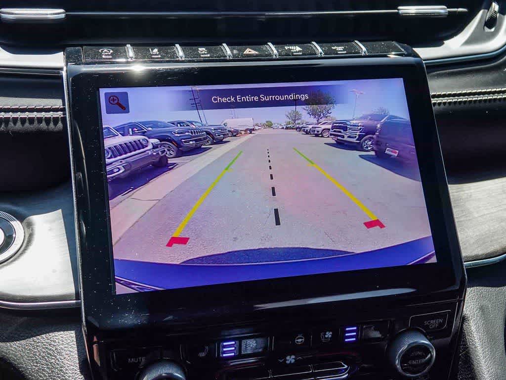 2022 Jeep Grand Cherokee L Overland 4x2