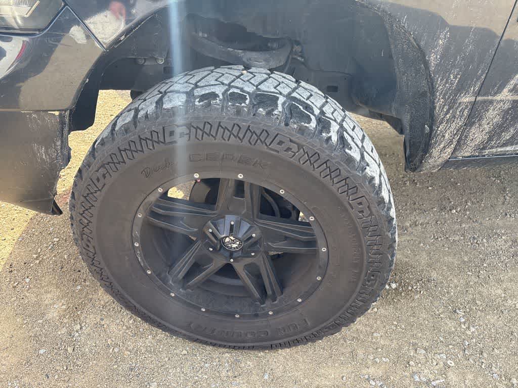 2020 RAM 1500 Classic SLT Crew Cab 4x2 6'4' Box