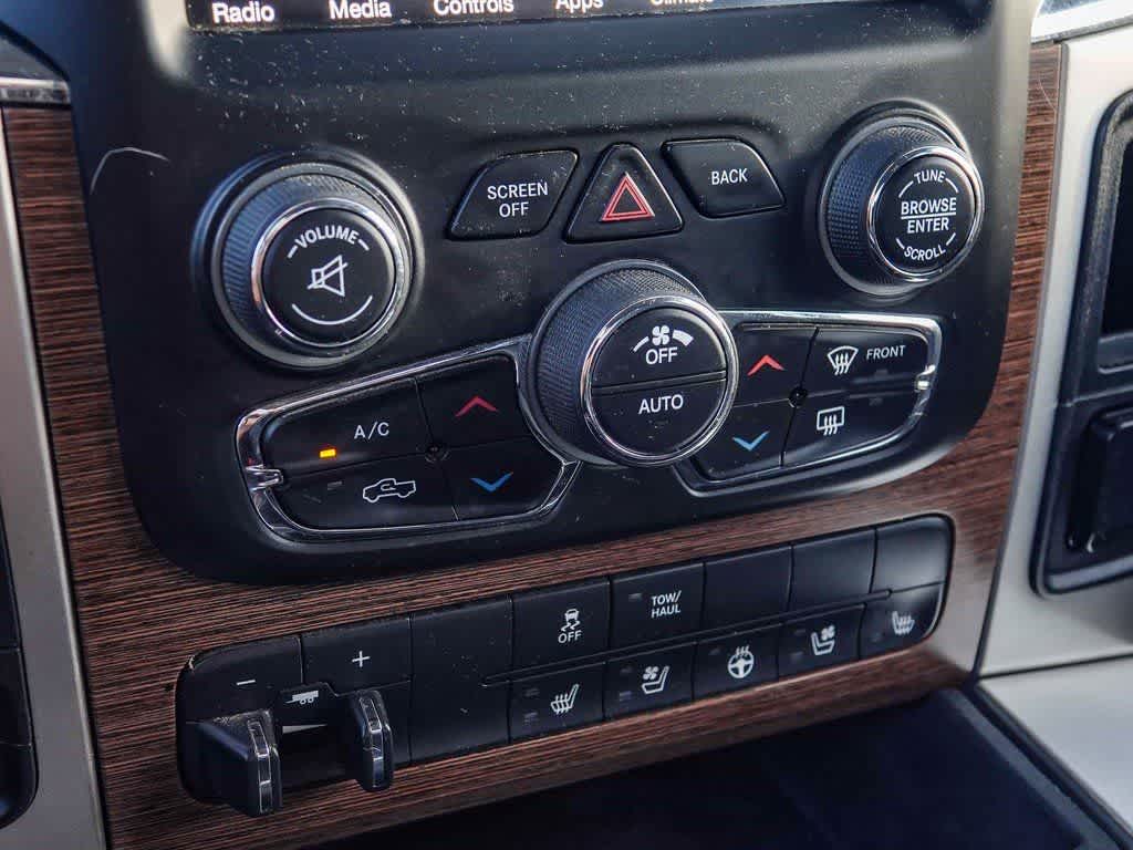 2017 RAM 1500 Laramie Crew Cab 4x4 5'7' Box