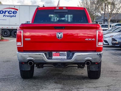 2017 RAM 1500 Laramie Crew Cab 4x4 5'7' Box