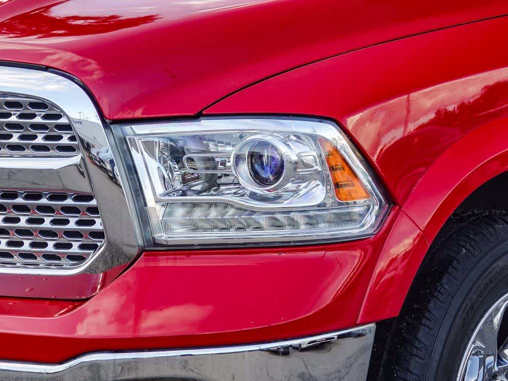 2017 RAM 1500 Laramie Crew Cab 4x4 5'7' Box