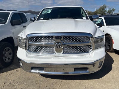 2017 RAM 1500 Laramie Crew Cab 4x4 5'7' Box