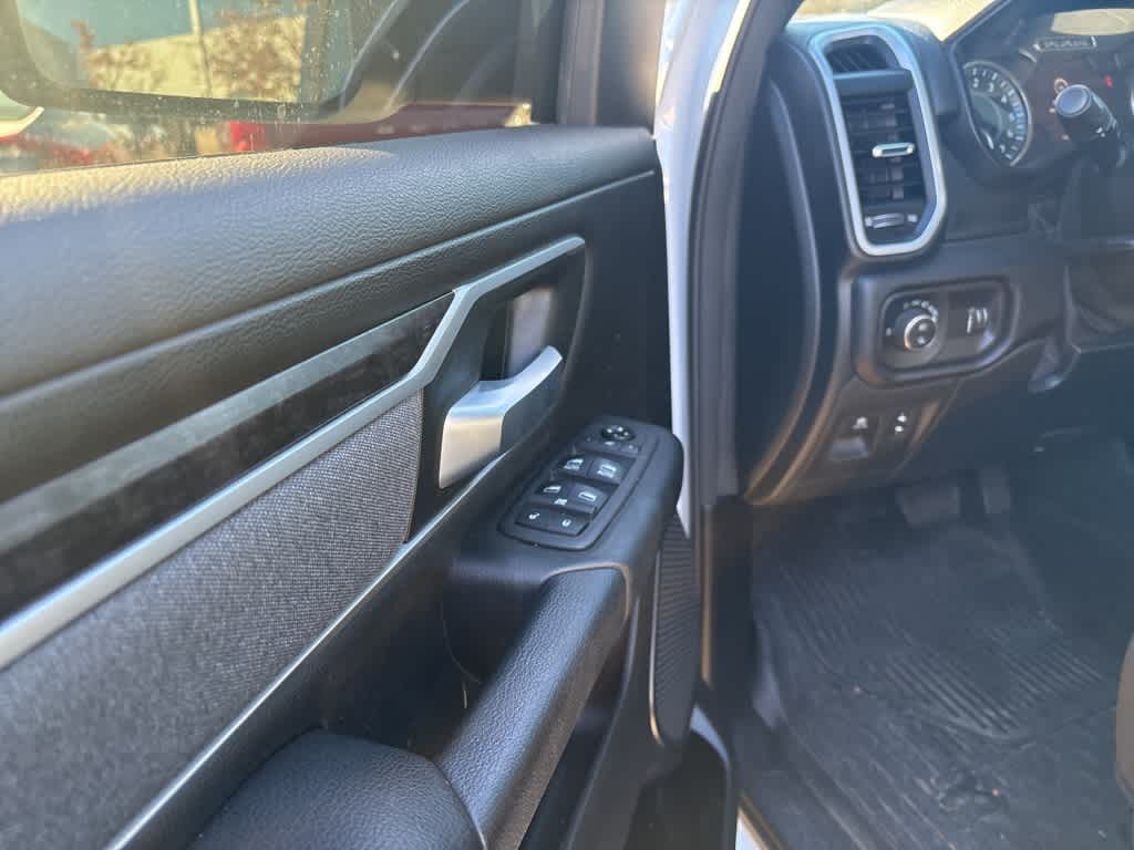 2021 RAM 1500 Big Horn Crew Cab 4x2 5'7' Box