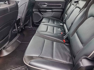 2020 RAM 1500 Laramie Crew Cab 4x2 5'7' Box