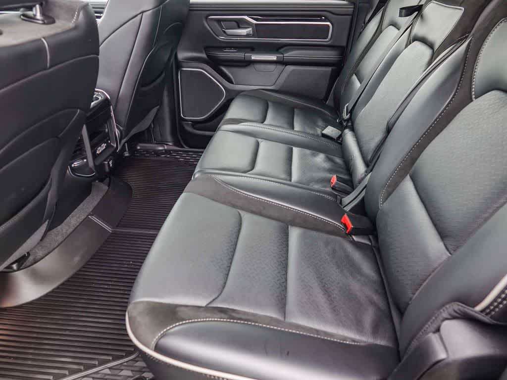 2020 RAM 1500 Laramie Crew Cab 4x2 5'7' Box