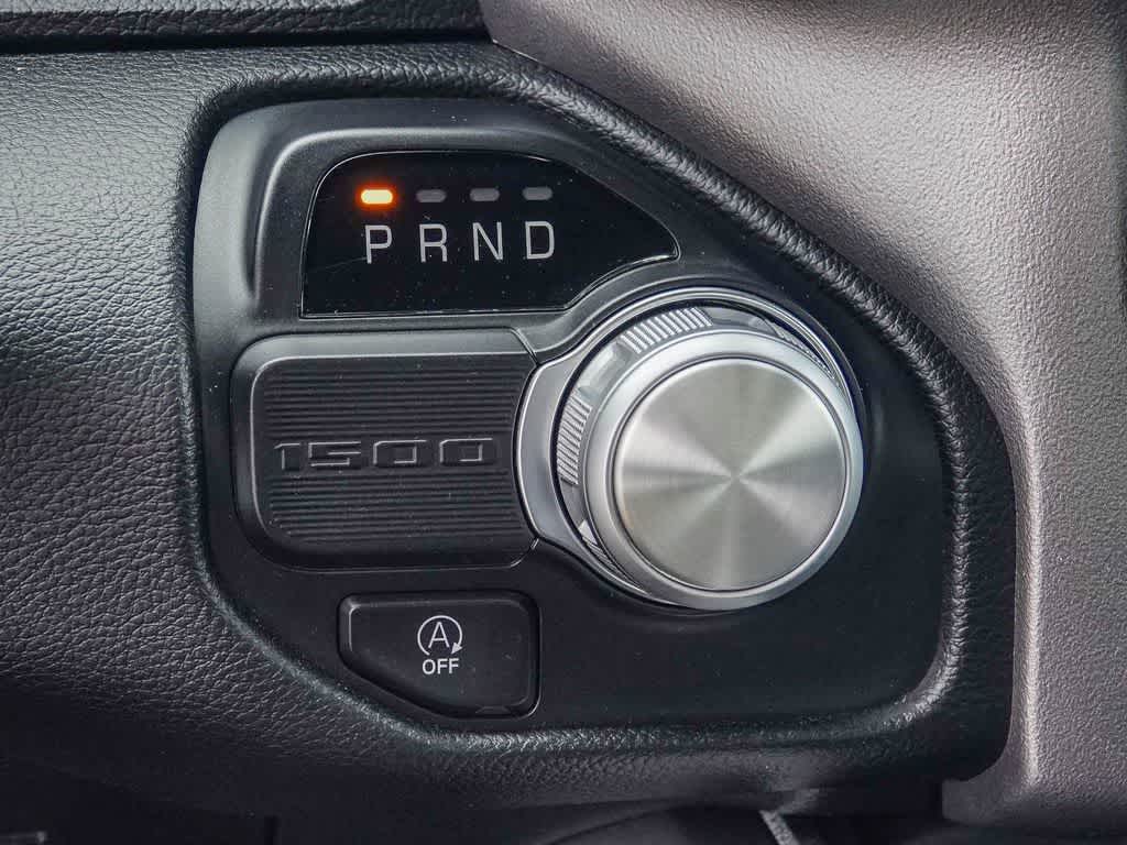 2020 RAM 1500 Laramie Crew Cab 4x2 5'7' Box