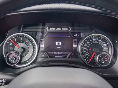 2020 RAM 1500 Laramie Crew Cab 4x2 5'7' Box