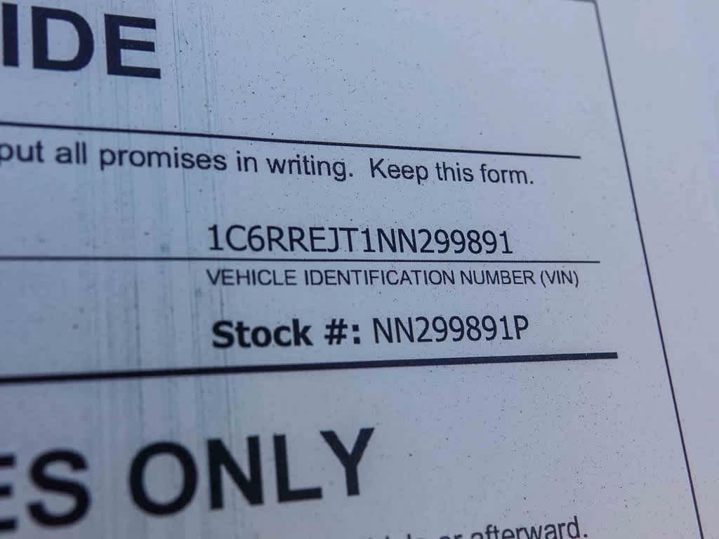 2022 RAM 1500 Laramie Crew Cab 4x2 5'7' Box
