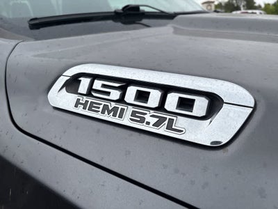 2020 RAM 1500 Laramie Crew Cab 4x2 5'7' Box