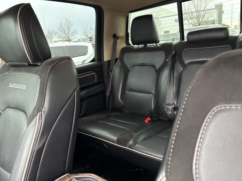 2020 RAM 1500 Laramie Crew Cab 4x2 5'7' Box