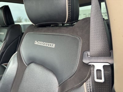 2020 RAM 1500 Laramie Crew Cab 4x2 5'7' Box
