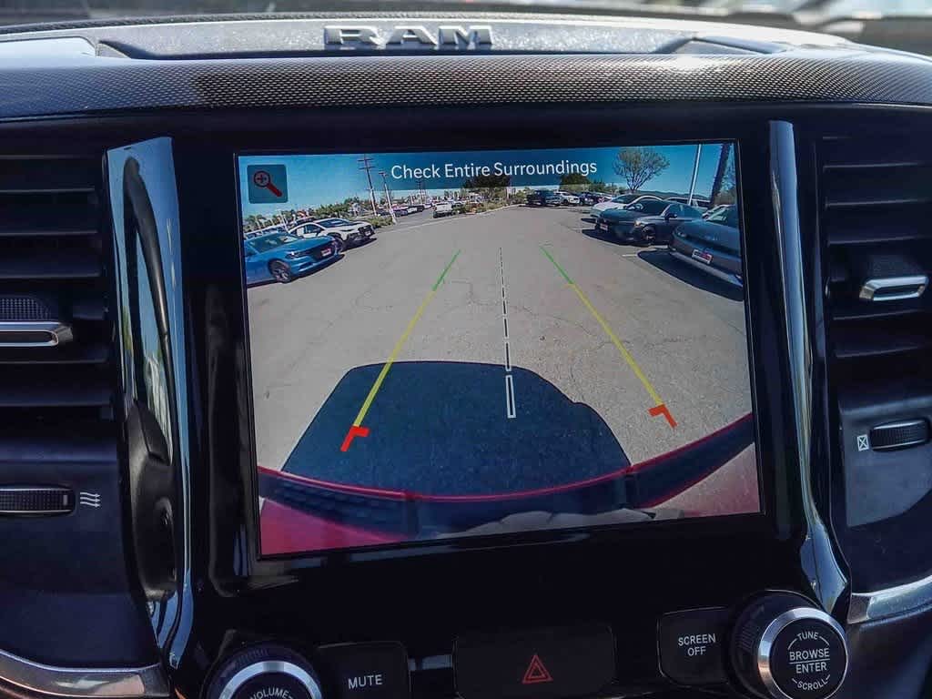 2022 RAM 1500 Laramie Crew Cab 4x2 6'4' Box