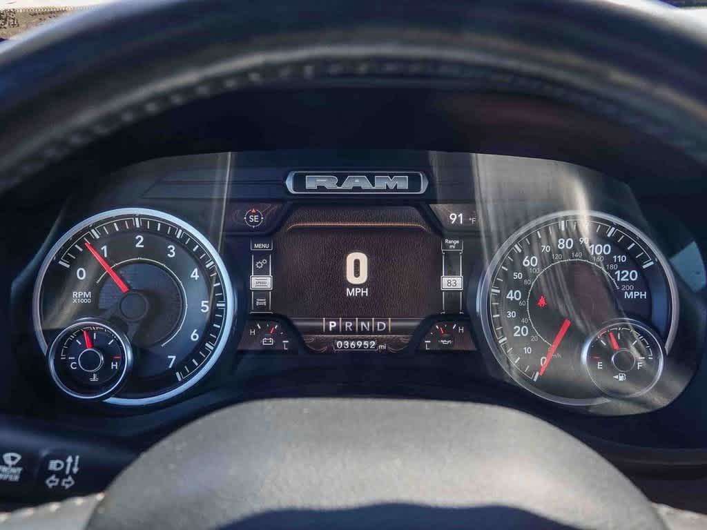 2022 RAM 1500 Laramie Crew Cab 4x2 6'4' Box