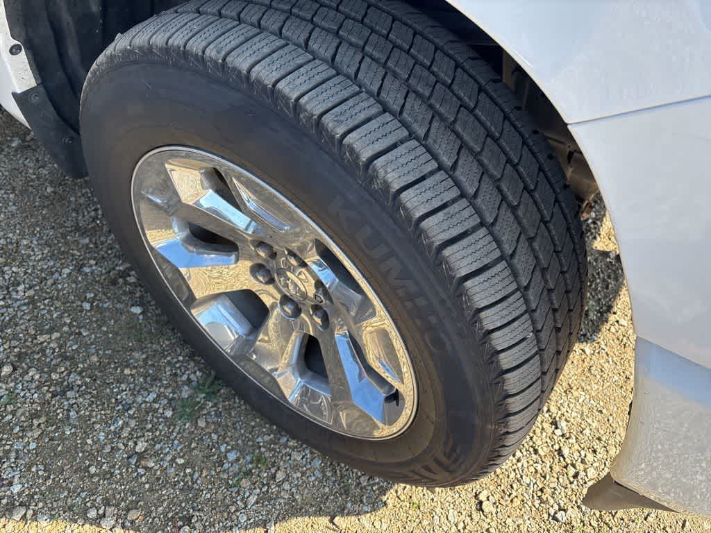 2022 RAM 1500 Big Horn Crew Cab 4x4 5'7' Box