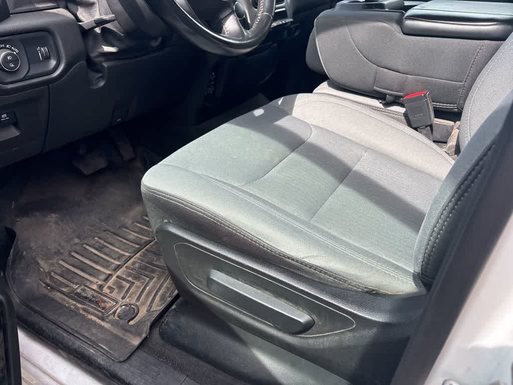 2022 RAM 1500 Big Horn Quad Cab 4x4 6'4' Box