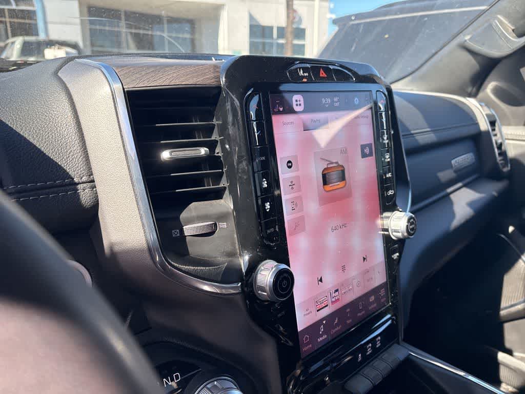 2025 RAM 1500 Laramie Crew Cab 4x4 5'7' Box