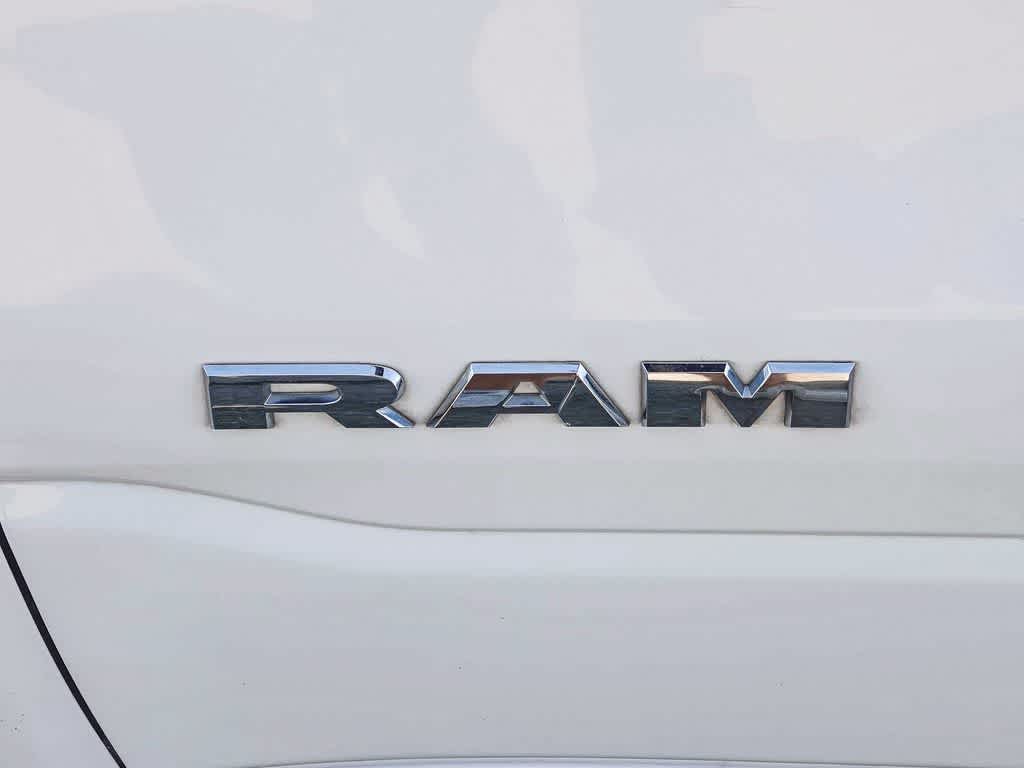 2023 RAM 1500 Laramie Crew Cab 4x4 5'7' Box