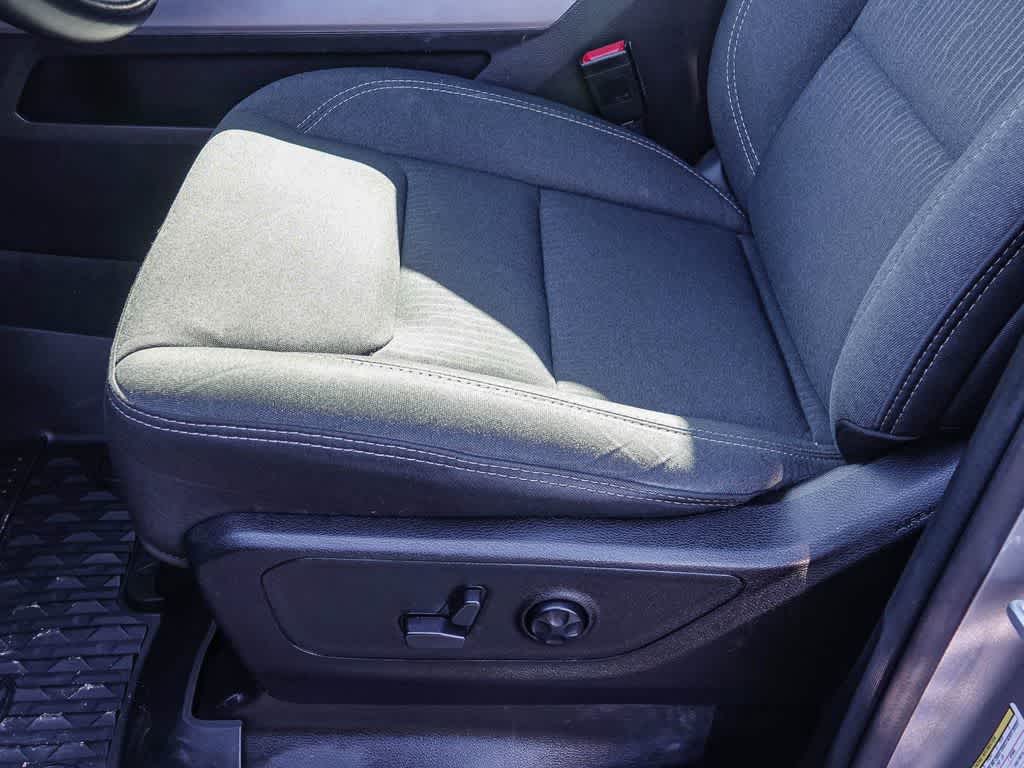 2021 RAM 1500 Big Horn Crew Cab 4x4 6'4' Box