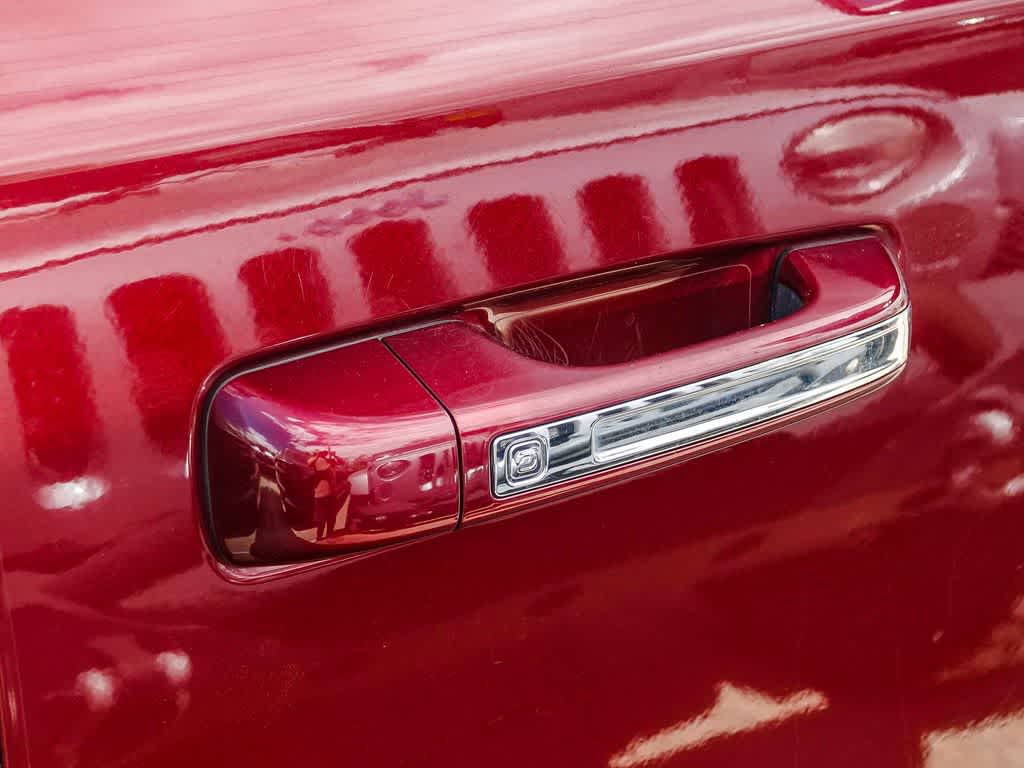 2019 RAM 1500 Limited 4x4 Crew Cab 64 Box
