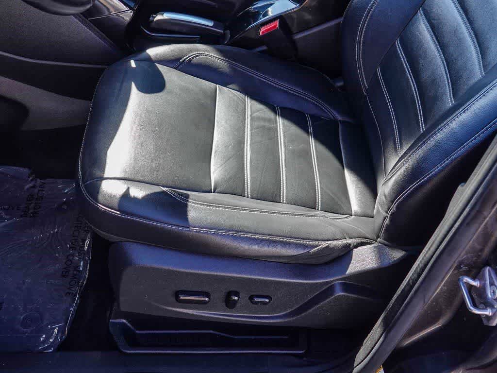 2017 Ford C-Max Energi Titanium