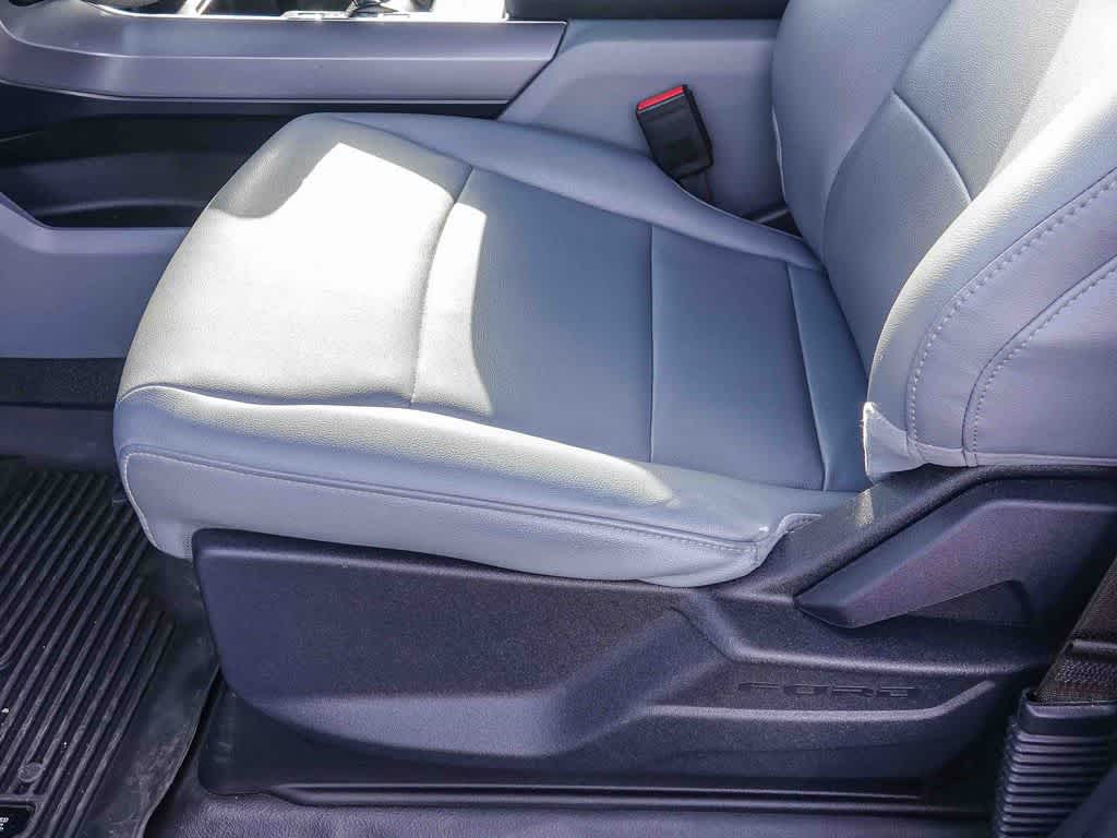 2022 Ford F-150 Lightning Pro