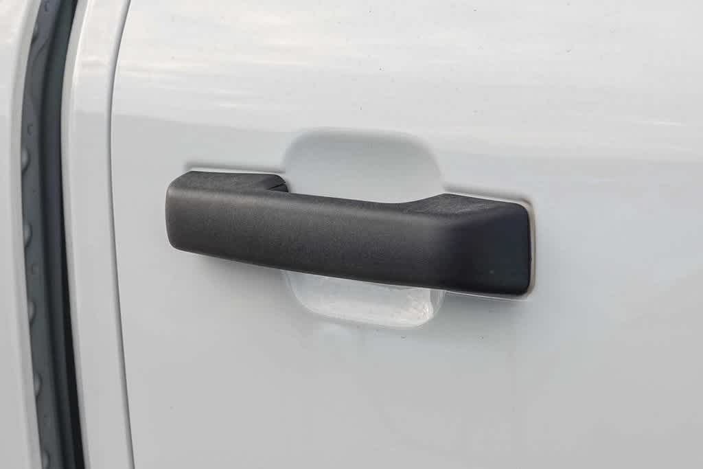 2022 Ford F-150 Lightning Pro