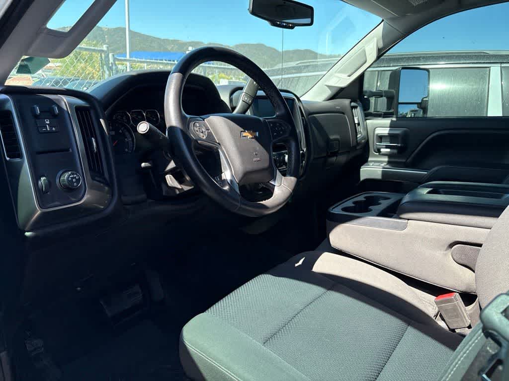 2015 Chevrolet Silverado 2500HD 2WD Crew Cab 167.7 LT