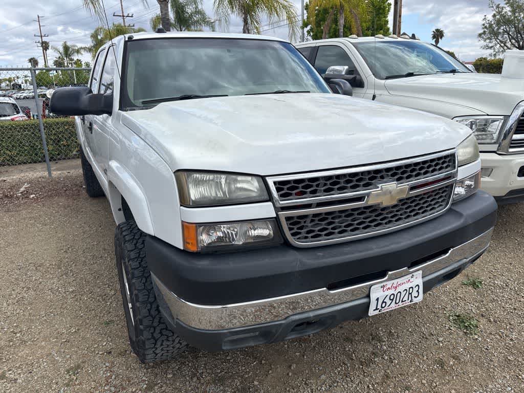 2005 Chevrolet Silverado 2500HD LS