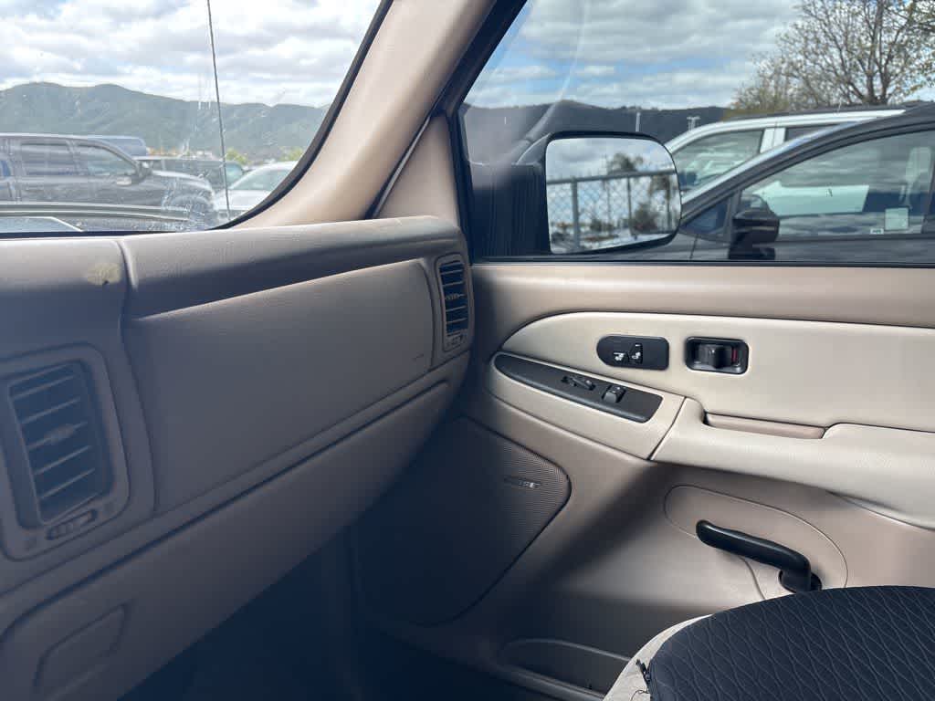 2005 Chevrolet Silverado 2500HD LS