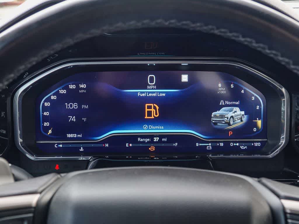 2022 Chevrolet Silverado 1500 2WD Crew Cab Short Bed High Country