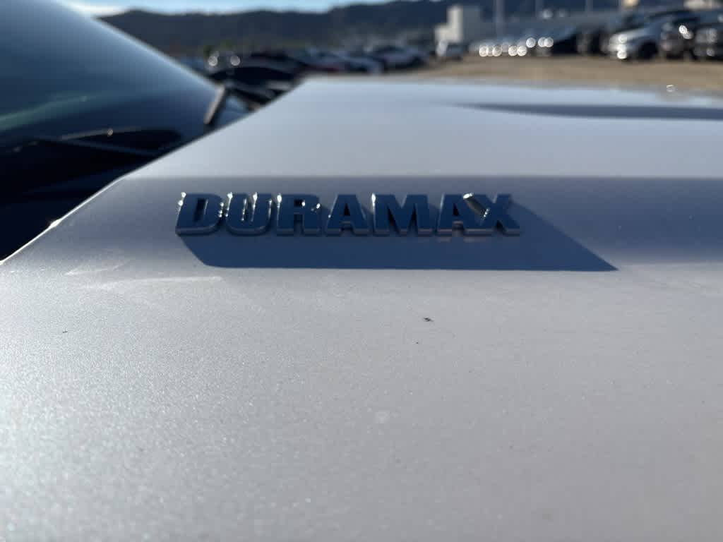 2022 Chevrolet Silverado 1500 2WD Crew Cab Short Bed High Country