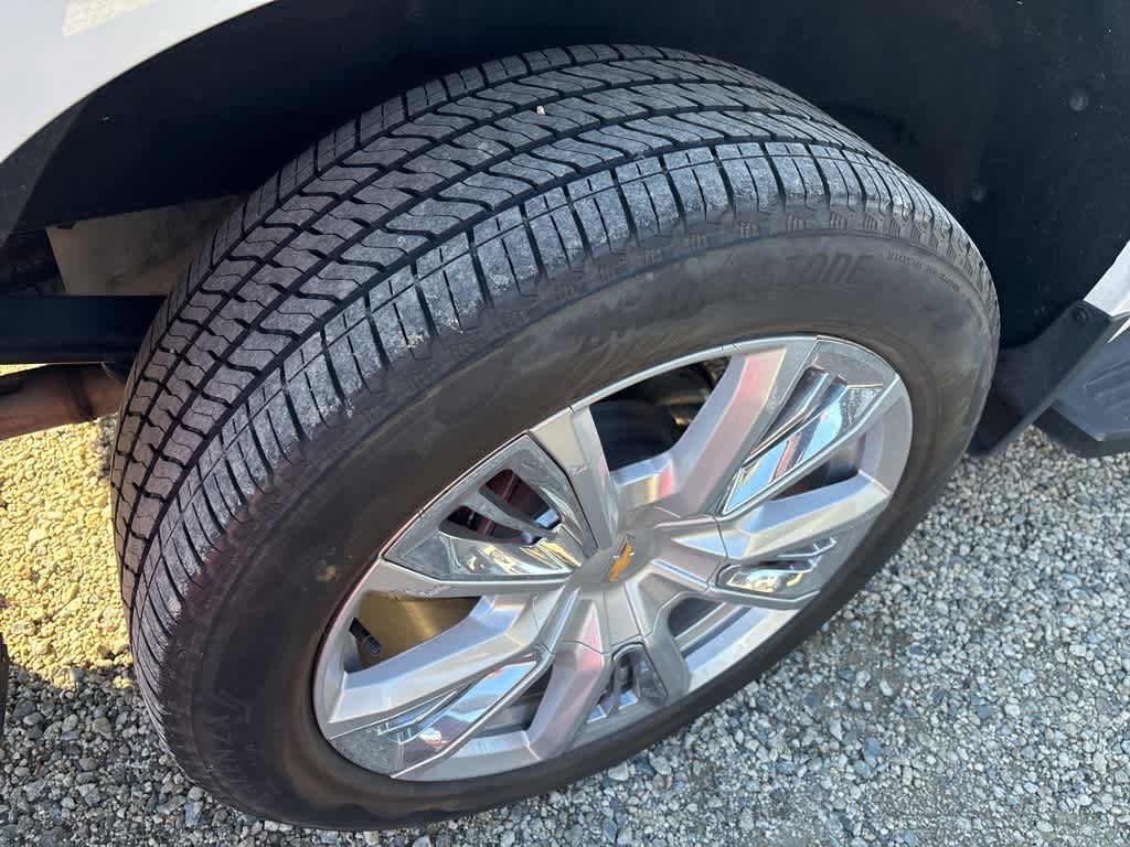 2022 Chevrolet Silverado 1500 2WD Crew Cab Short Bed High Country