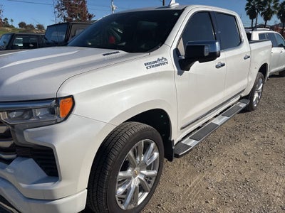 2022 Chevrolet Silverado 1500 2WD Crew Cab Short Bed High Country