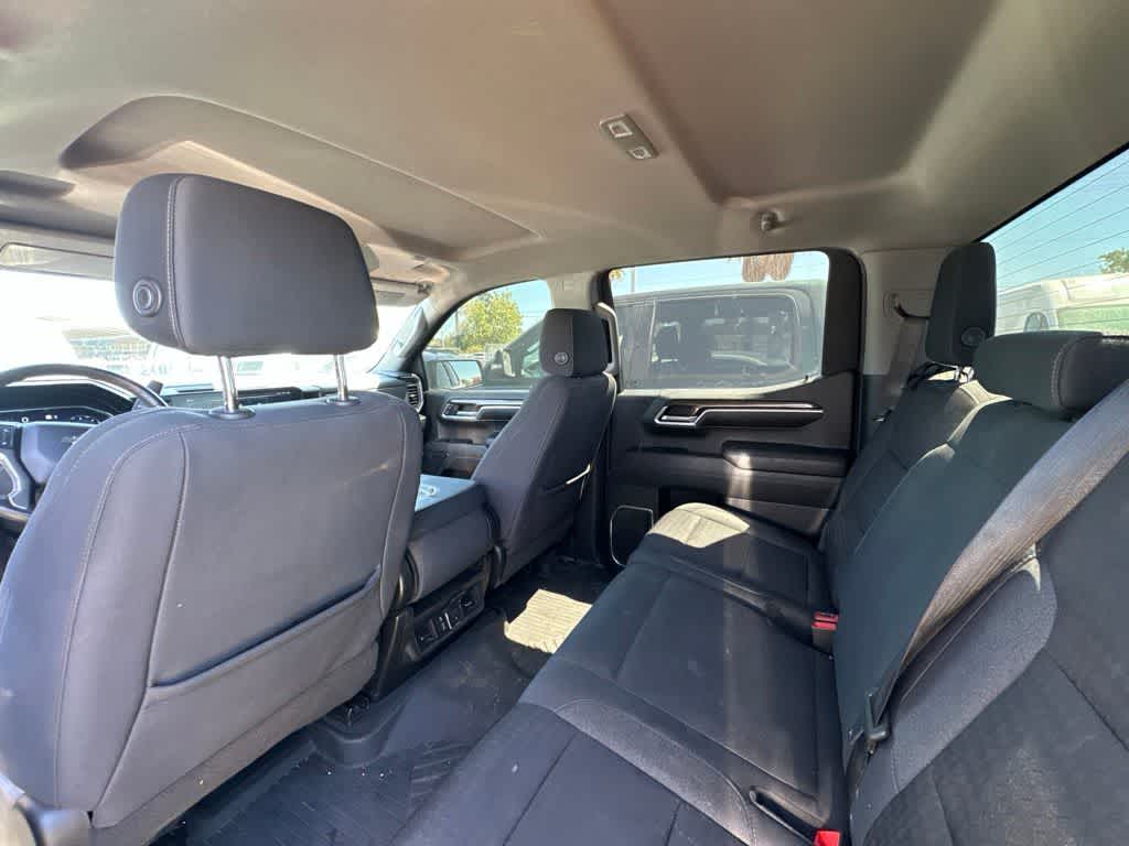 2022 Chevrolet Silverado 1500 4WD Crew Cab Short Bed RST