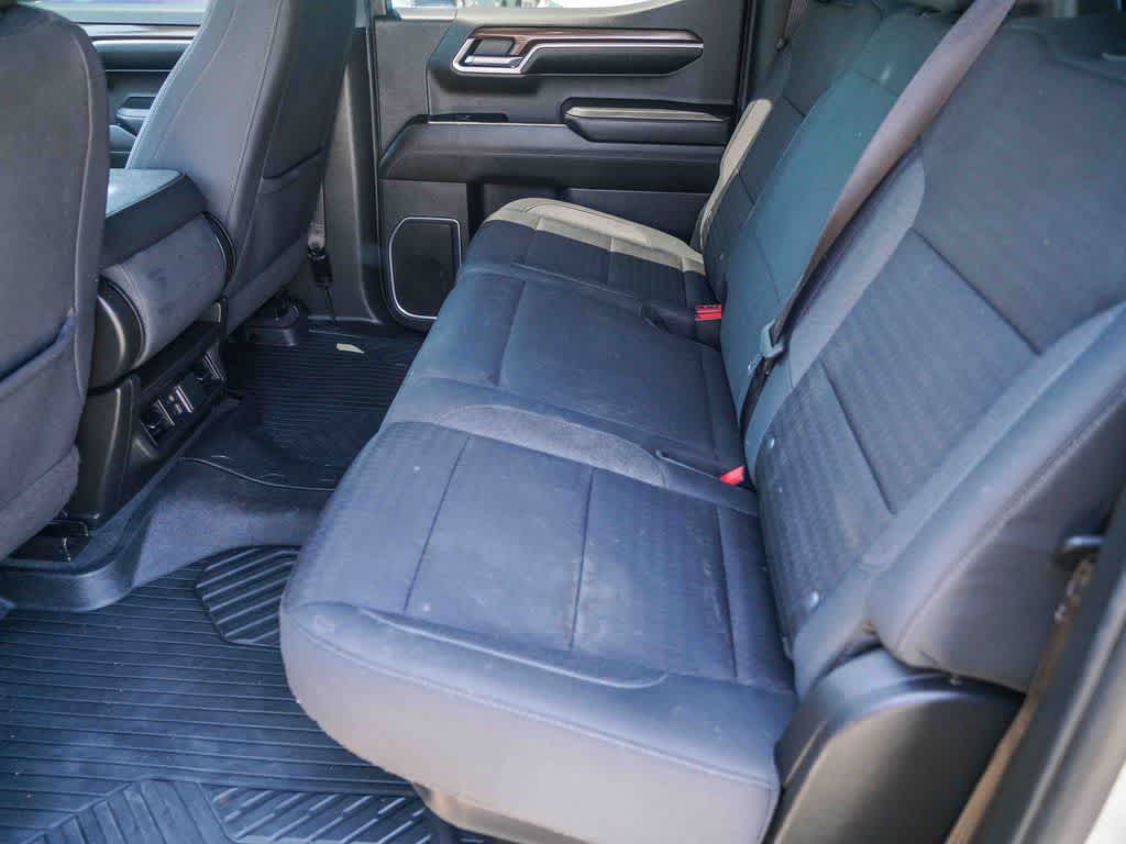 2022 Chevrolet Silverado 1500 4WD Crew Cab Short Bed RST