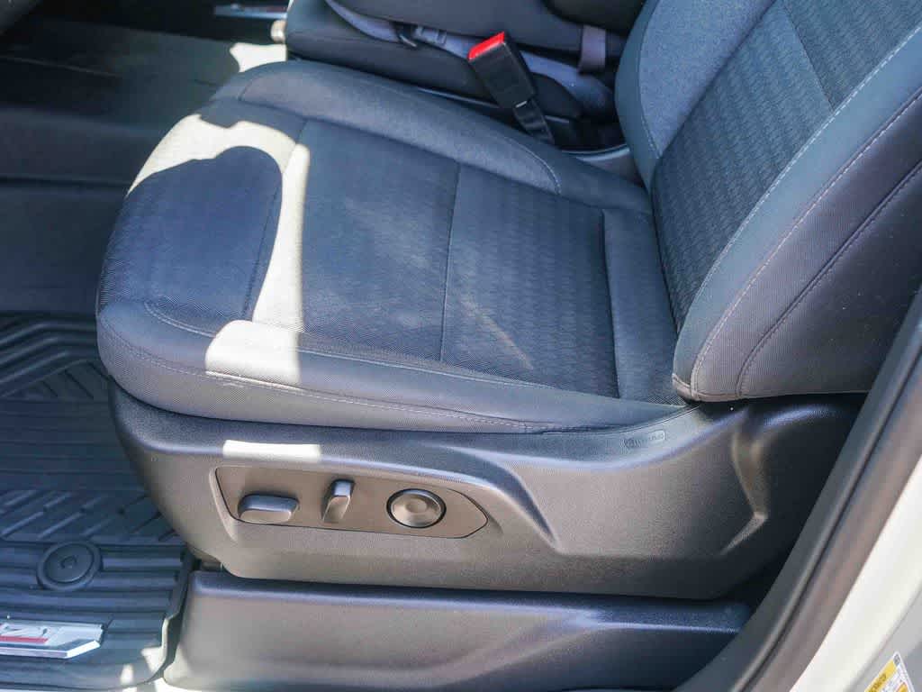 2022 Chevrolet Silverado 1500 4WD Crew Cab Short Bed RST
