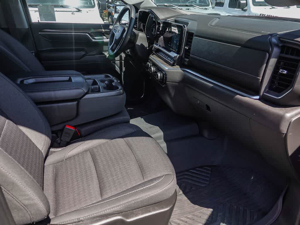 2023 Chevrolet Silverado 1500 4WD Crew Cab Short Bed RST