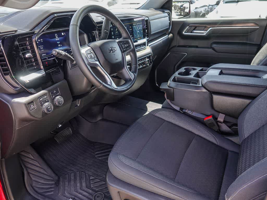 2023 Chevrolet Silverado 1500 4WD Crew Cab Short Bed RST