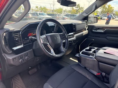 2023 Chevrolet Silverado 1500 4WD Crew Cab Short Bed RST