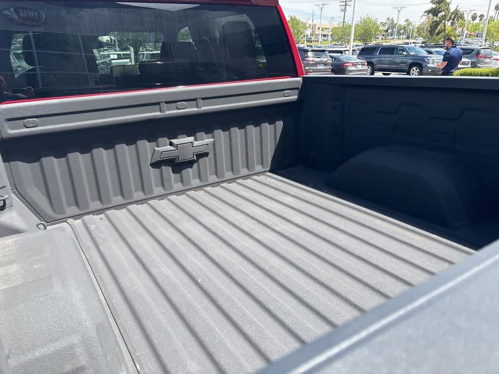 2023 Chevrolet Silverado 1500 4WD Crew Cab Short Bed RST