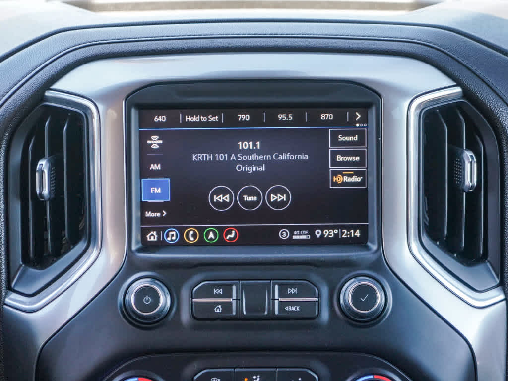 2020 Chevrolet Silverado 1500 4WD Crew Cab Short Bed LTZ