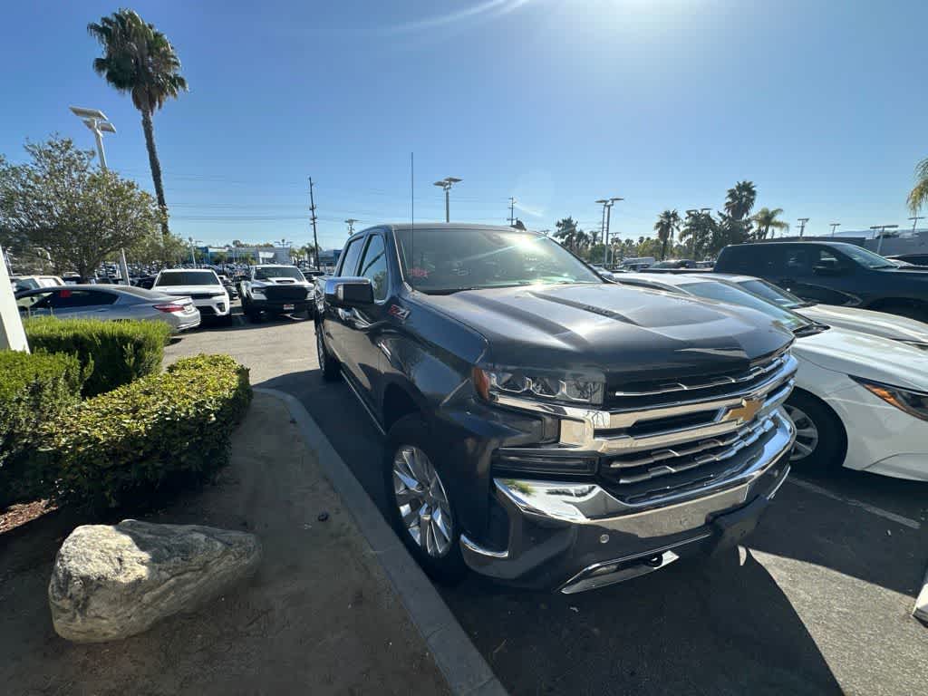 2020 Chevrolet Silverado 1500 4WD Crew Cab Short Bed LTZ