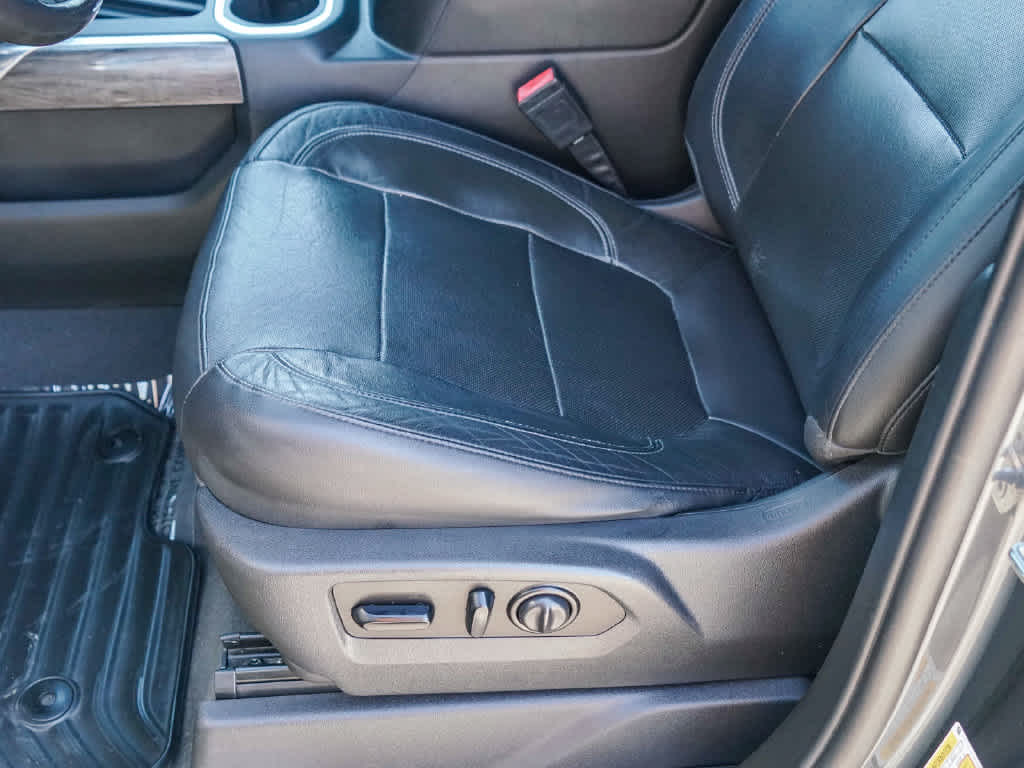 2020 Chevrolet Silverado 1500 4WD Crew Cab Short Bed LTZ