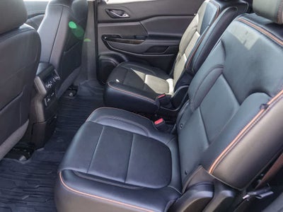 2023 GMC Acadia AWD AT4